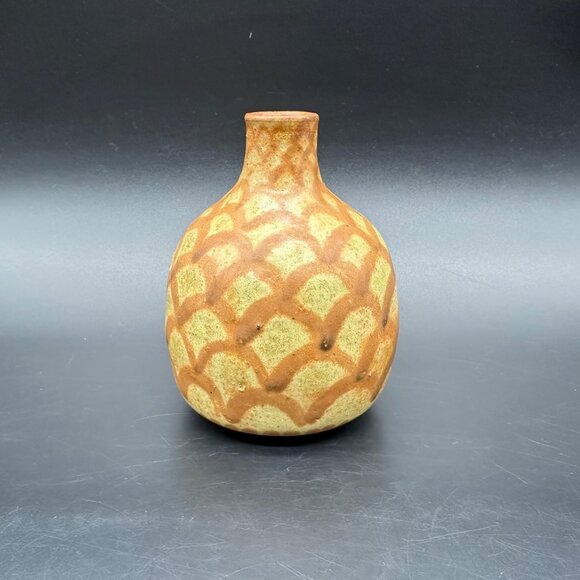 Art Pottery Bud Vase Fish Scale Pineapple Signed Fox Handcrafted Boho Pot Brown - Picture 4 of 10